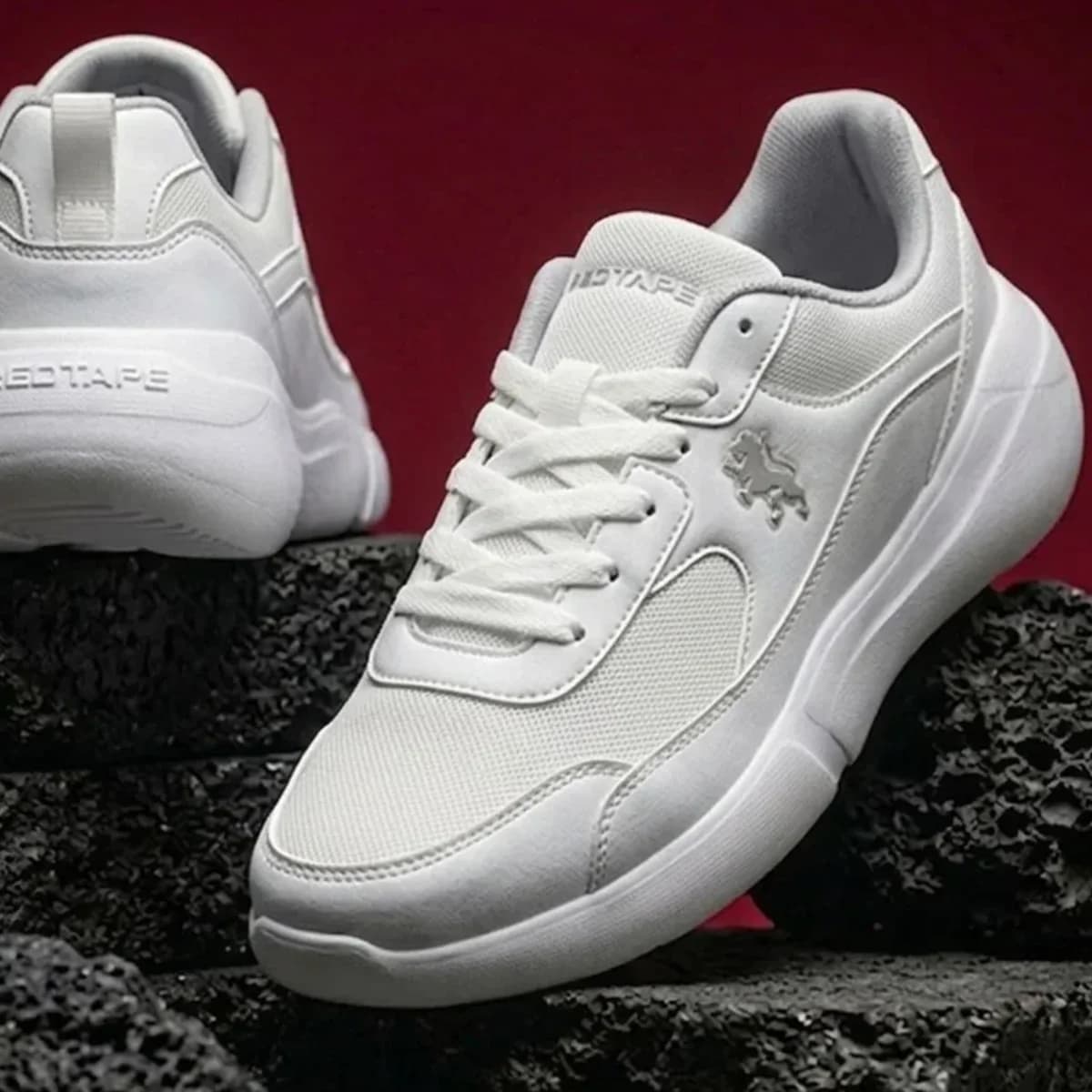 Dragon White Light Sports Shoe