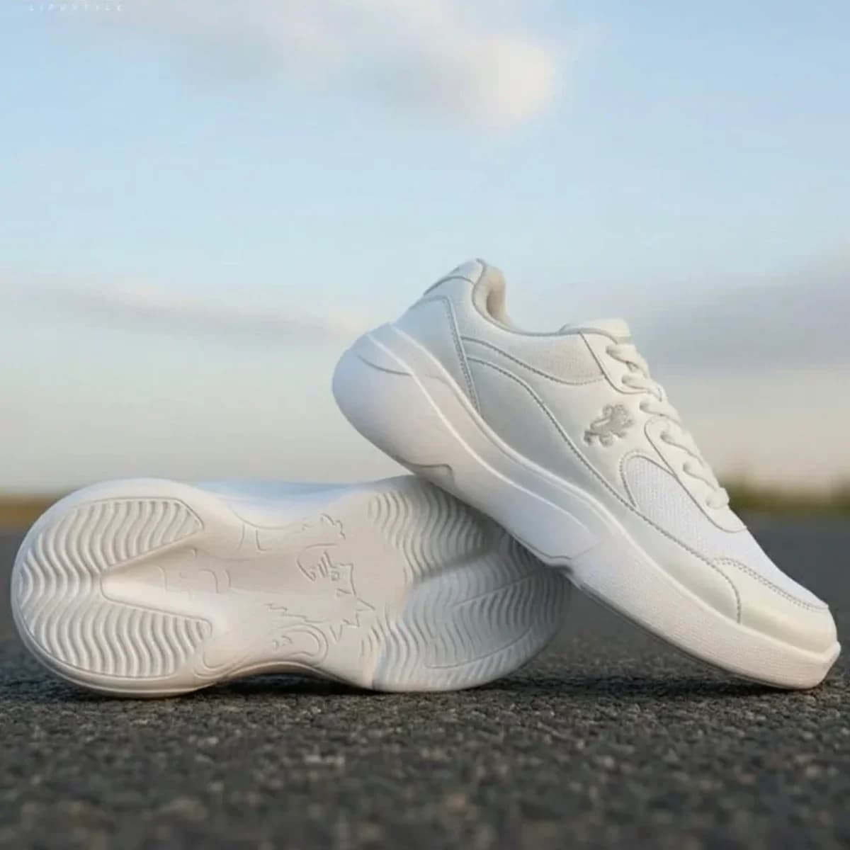 Dragon White Light Sports Shoe — view 2